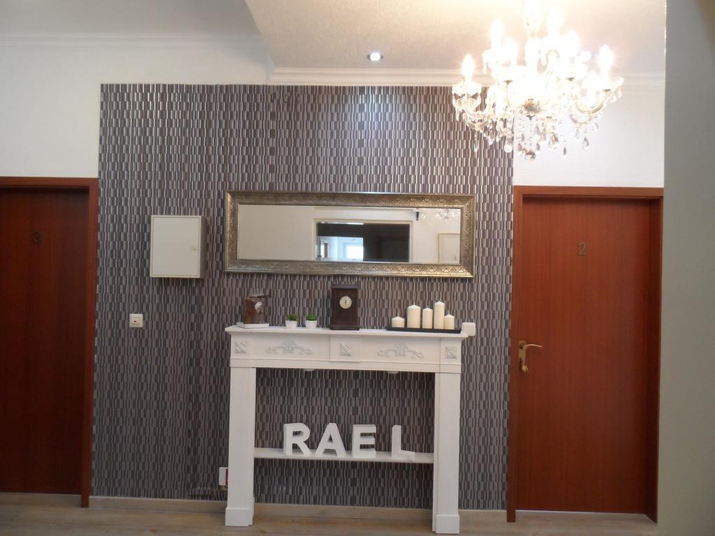 Отель Rael-Boardinghouse Билефельд Экстерьер фото